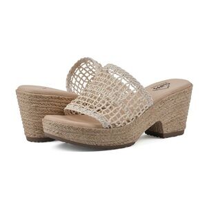 Cliffs by White Mountain Cream Slides